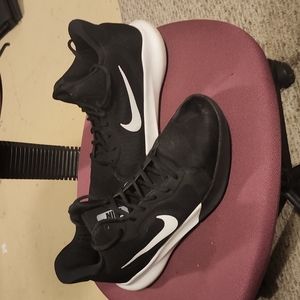 Mens Tennis Shoes